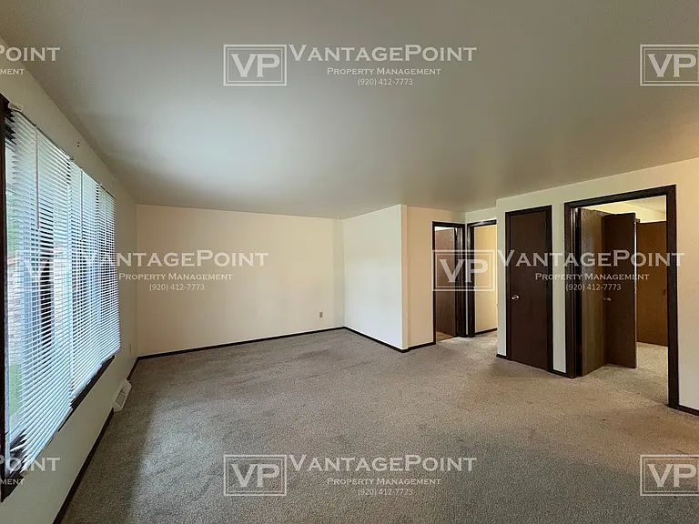 2571 Trojan Dr — Photo 6