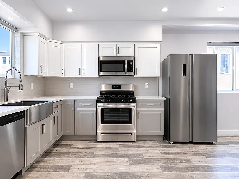 Case Townhomes — Photo 8