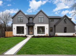 1735 Longvalley Rd, Glenview, IL 60025