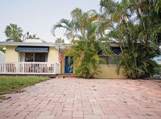 15508 1st St E, Redington Beach, FL 33708