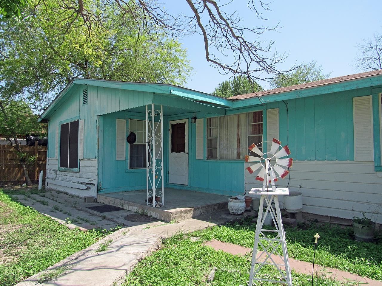 529 Linda Vista Dr, Del Rio, TX 78840 Zillow