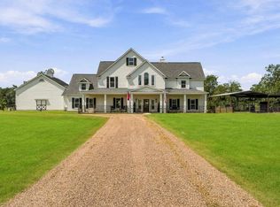 3103 Brundrett Rd, Wallis, TX 77485