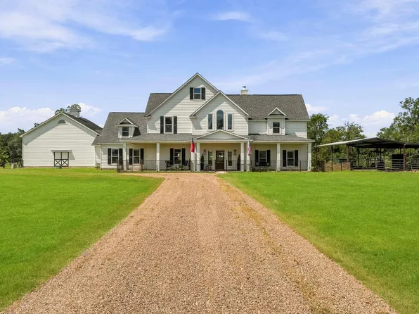 3103 Brundrett Rd, Wallis, TX 77485
