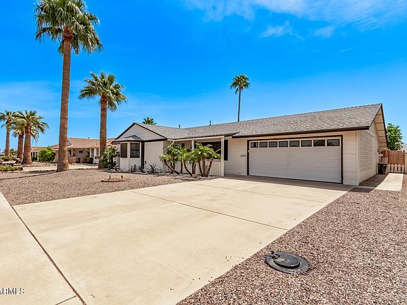 3rd image of 10435 W CUMBERLAND Drive