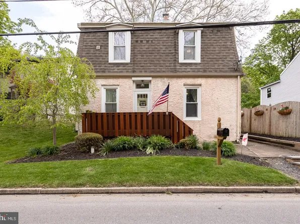 672 Manatawny St, Pottstown, PA 19464