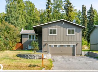 6921 Oakwood Dr, Anchorage, AK 99507