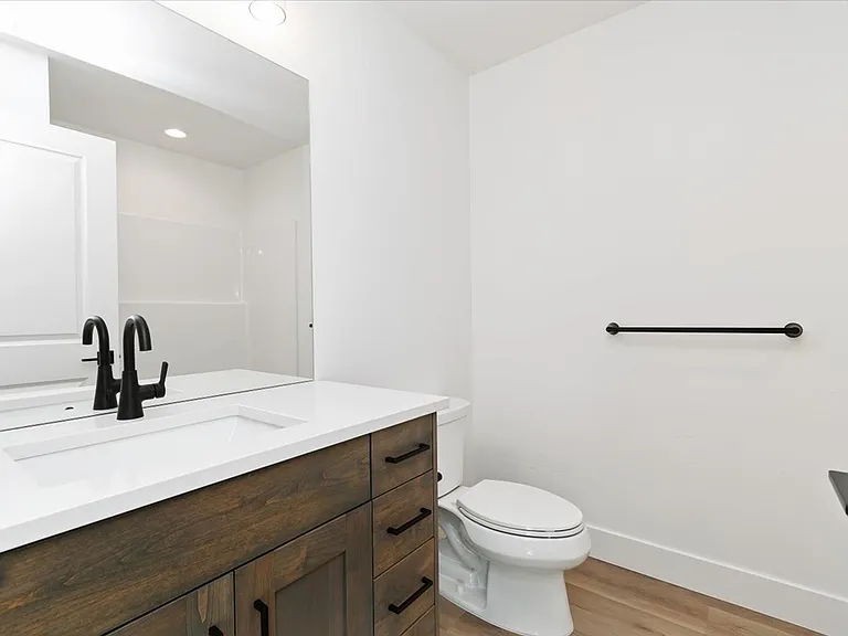 736 S Calhoun Ln — Photo 12