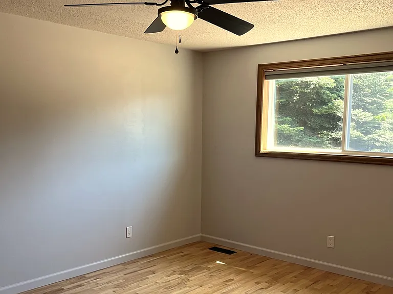2810 Timber Ct SE — Photo 18