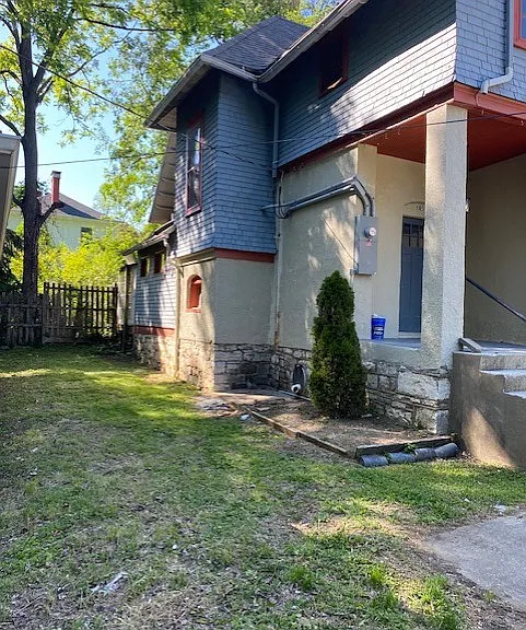 102 Watson Ct — Photo 4