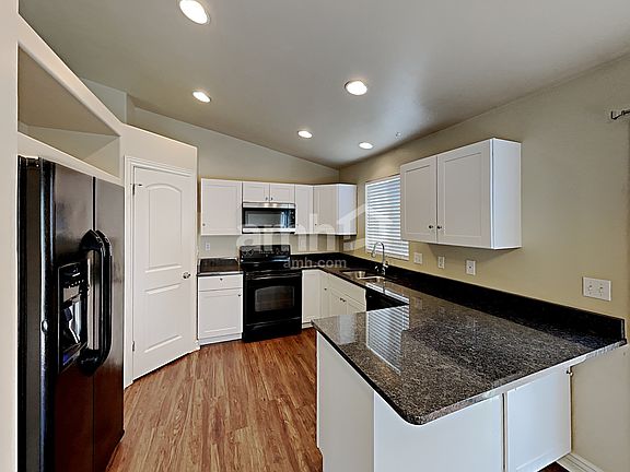 5th image of 521 N Quincy Ave