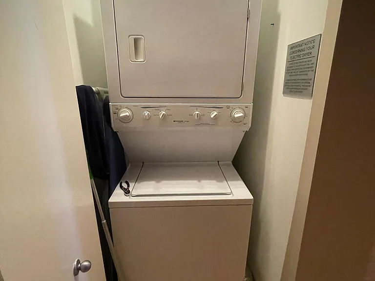 212 E Cullerton St #412 — Photo 9