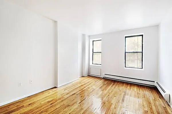 Rented by Bryan L Rozencwaig, LREB | media 8