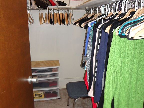 5th image of 911 South Frst APT 03