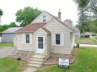 915 6th St SE, Rochester, MN 55904