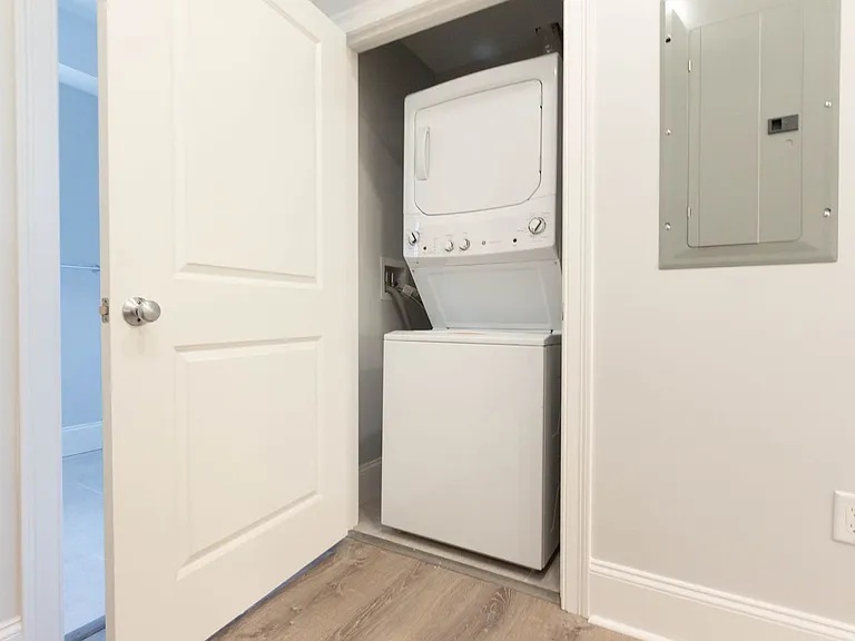 113 Kenrick St #1E — Photo 2