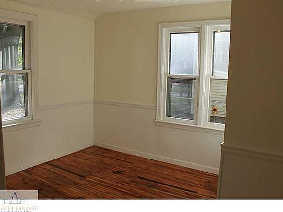 4th image of 647 Jessop Ave