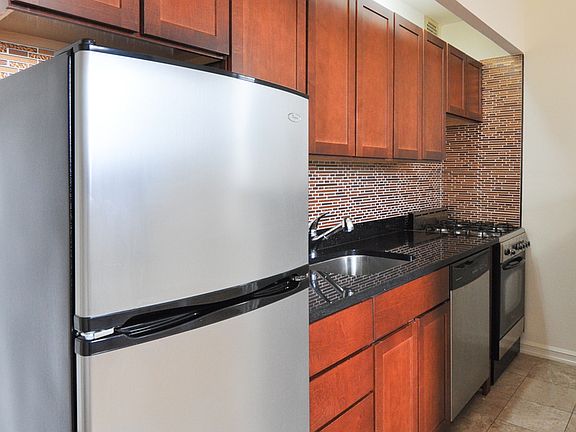 5th image of 304 W 92nd St Ph 2