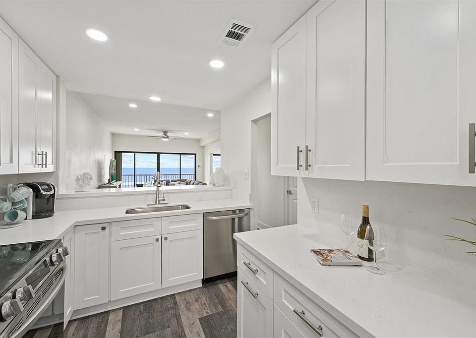 The Breakers 7700 Seawall Blvd Galveston TX Zillow