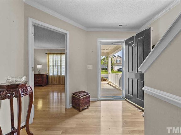 5th image of 104 Tadworth Ct