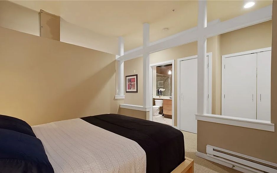 1st image of 1212 Ogden Ave #30