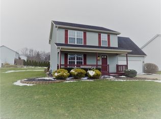 34683 Deer Run Dr, North Ridgeville, OH 44039