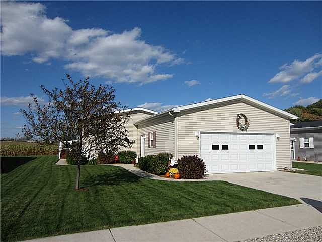 1st image of 145 Country Walk Dr