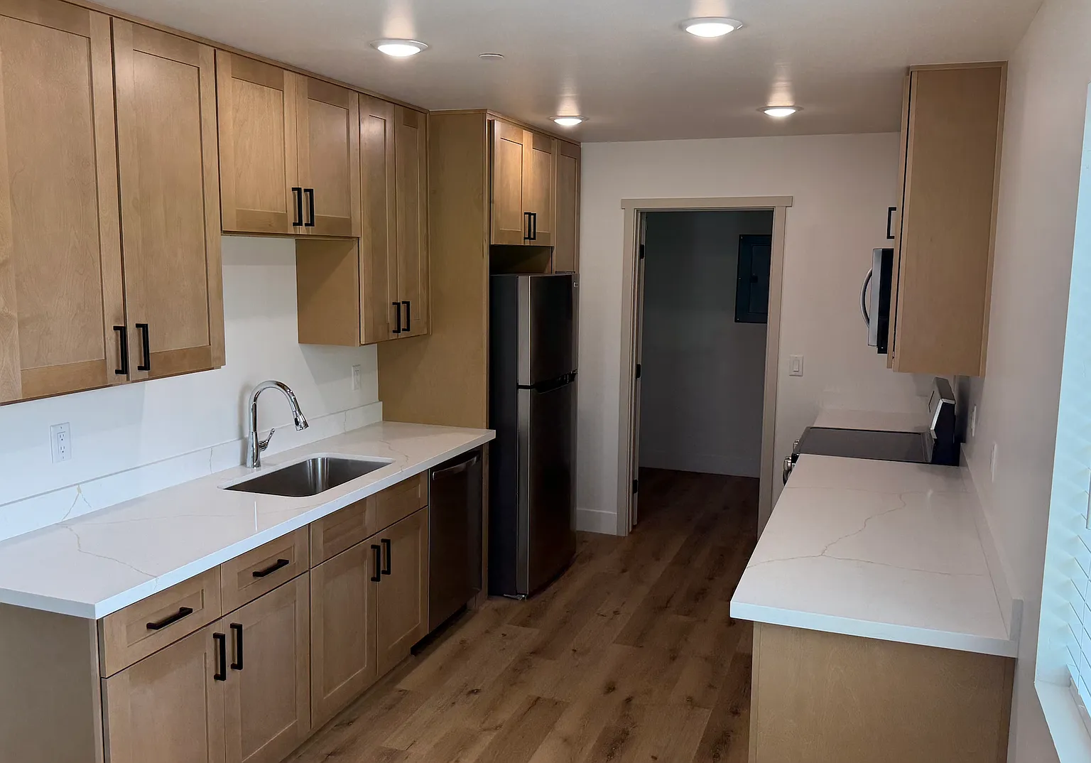 201 W Center St — Photo 1