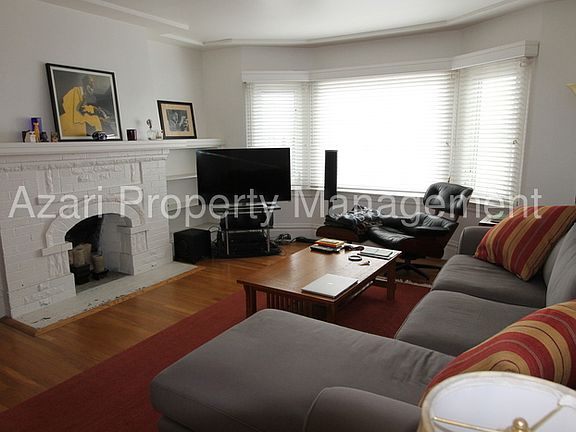 4th image of 1382 23rd Ave