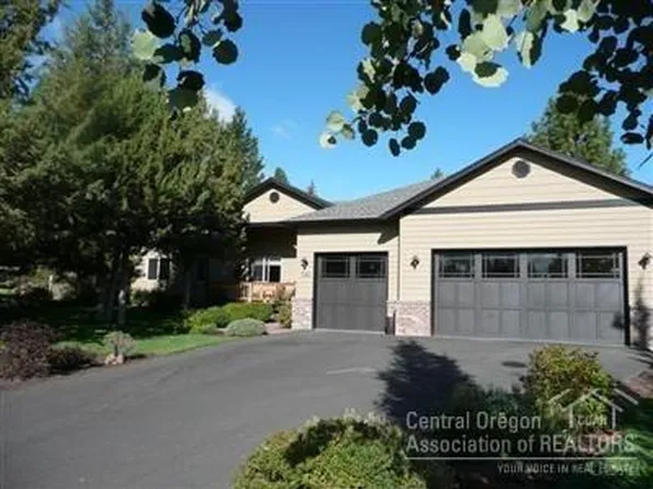 540 NW Divot Dr, Bend, OR 97703