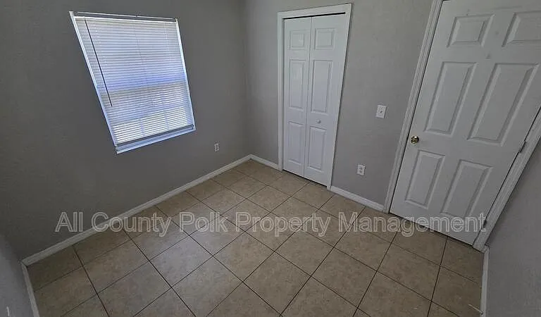 712 Bryon Ct — Photo 10