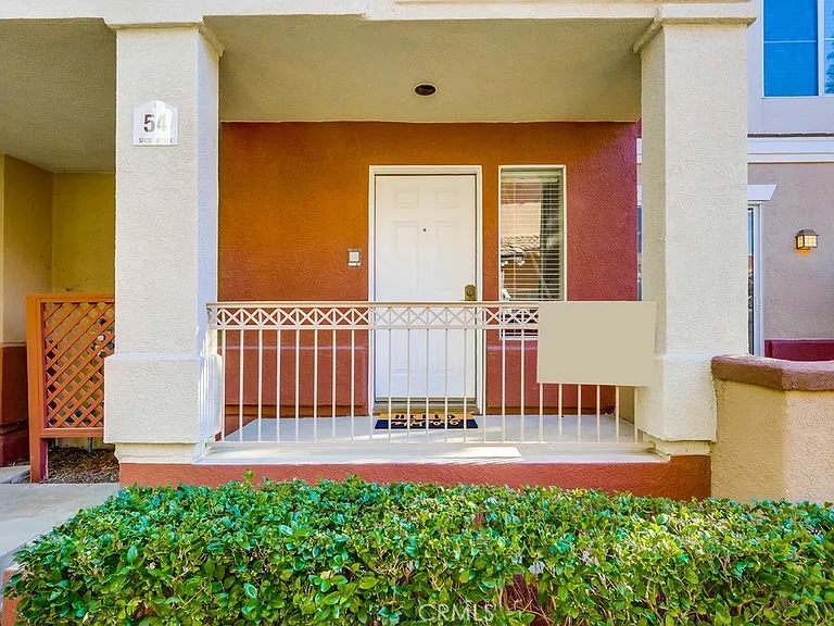 54 Santa Barbara Ct — Photo 6