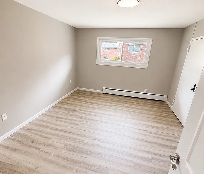 1267 Burnside Ave #5C — Photo 5
