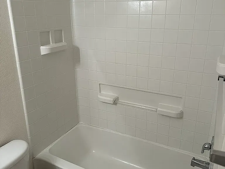 Lanier Dr SE — Photo 9