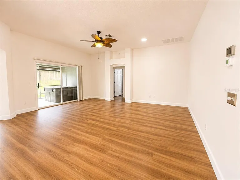 1211 Cabella Cir — Photo 24