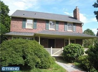 706 E Hartwell Ln, Wyndmoor, PA 19038