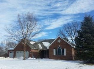 10498 Harmony Hills Dr, Aurora, IN 47001