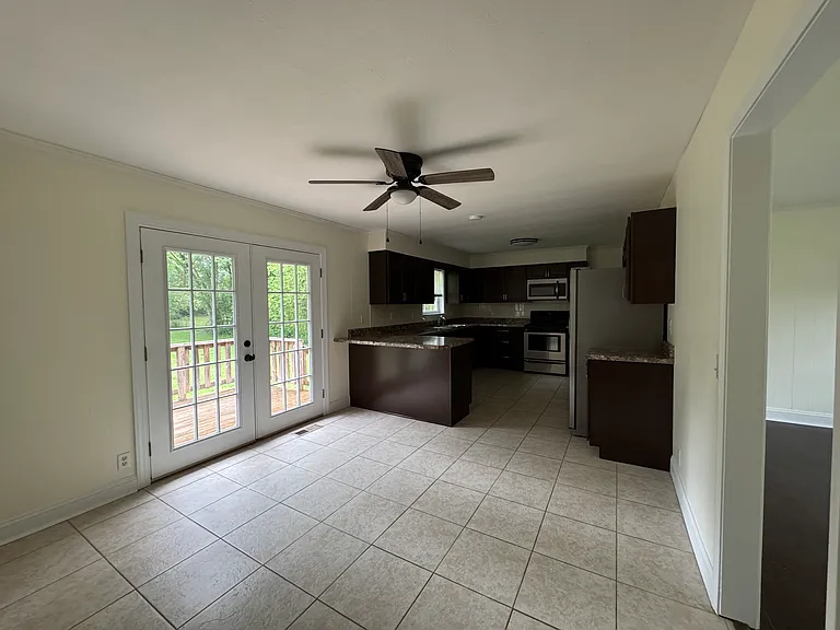 19 Elk Dr — Photo 1