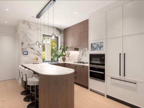 3 bedroom rental in Vancouver — photo 3