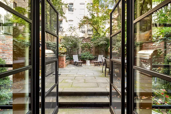 Sold by Douglas Elliman | media 7