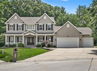 1100 Cypress Point Dr, O'Fallon, MO 63366