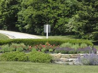 6SL Hunting Hill Dr, Mentor, OH 44060