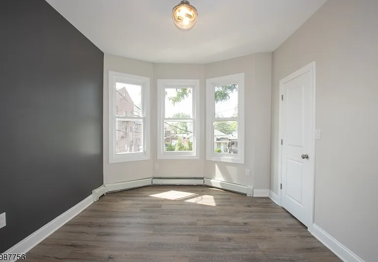 19 Northfield Ave #2R — Photo 8