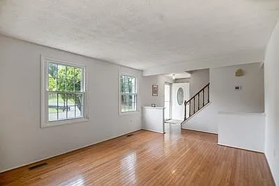 1161 Kettle Pond Ln — Photo 9