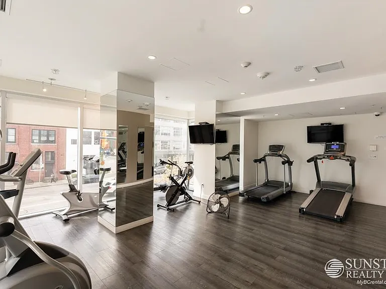 1775 Quebec St #2402 — Photo 23