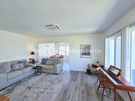 2nd image of 2814 Candlewood St