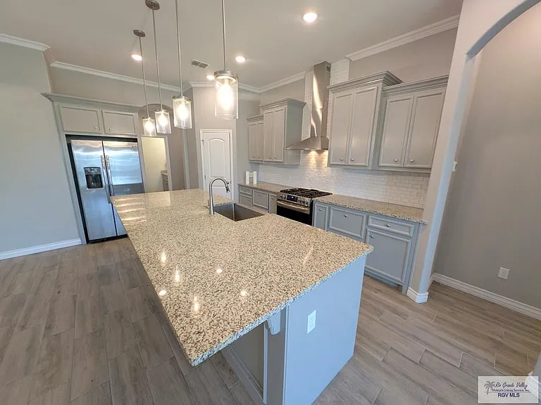 2602 Martell St — Photo 11