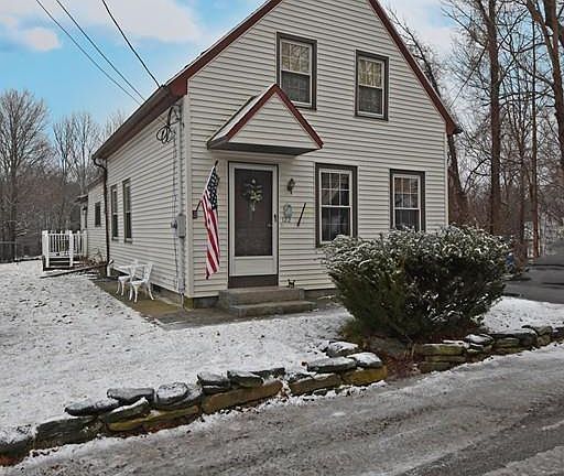 4th image of 122 Mendon Rd