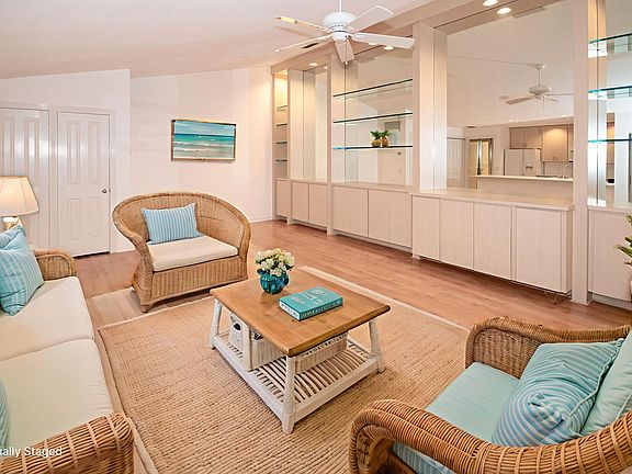 5th image of 8801 Chapman Oak Court