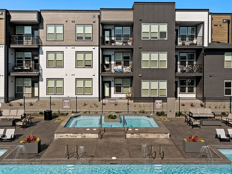 Northwest Crossing Apartment Homes — Photo 50