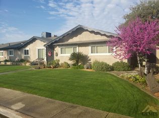 729 Vassar St, Delano, CA 93215